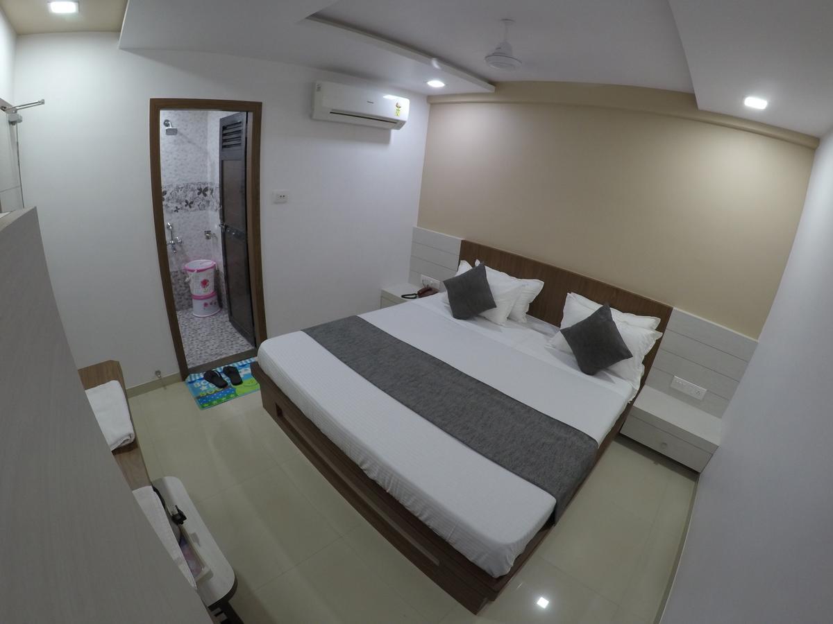 ואדודרה Hotel Ideal מראה חיצוני תמונה